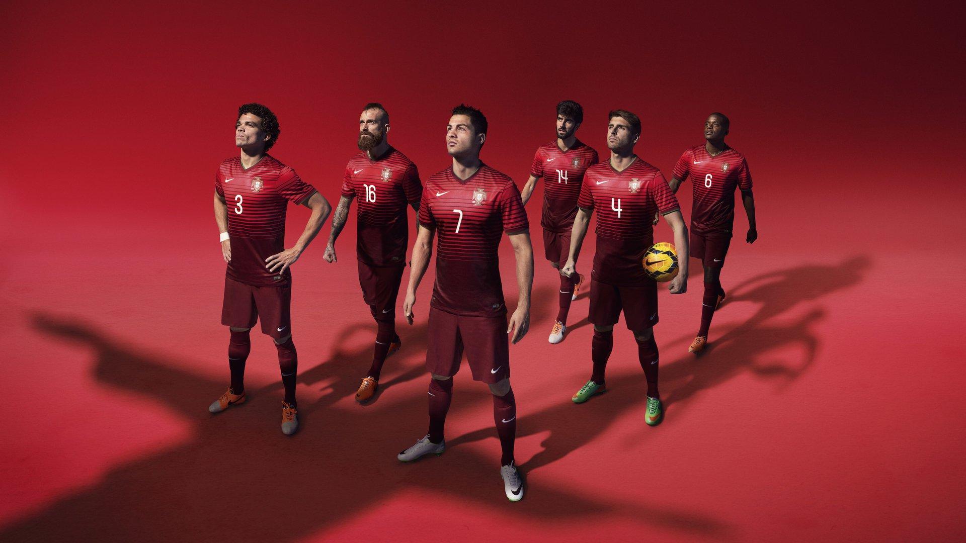 中国游泳队闪耀世锦赛 新星崛起老将坚守 巴黎奥运备战提速